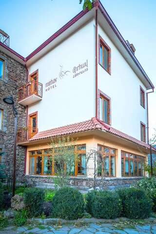 Отель Hotel Mirhav Горис-1